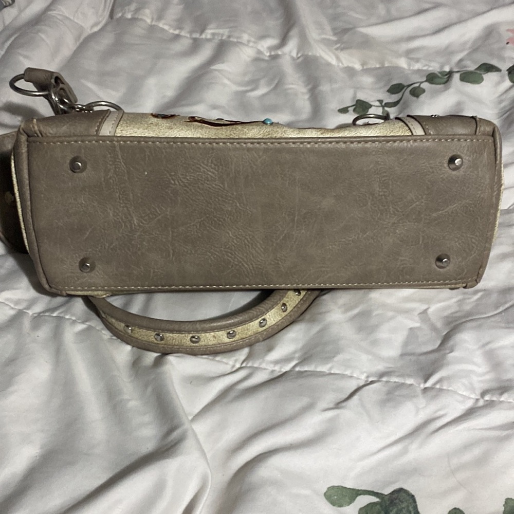 Cavenders Leather Conceal Carry Purse - Picture 5 of 8